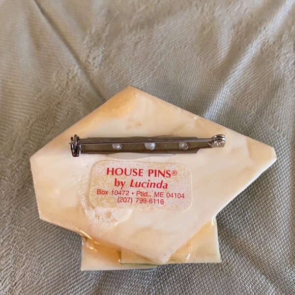 Pin - Picture 2 of 2